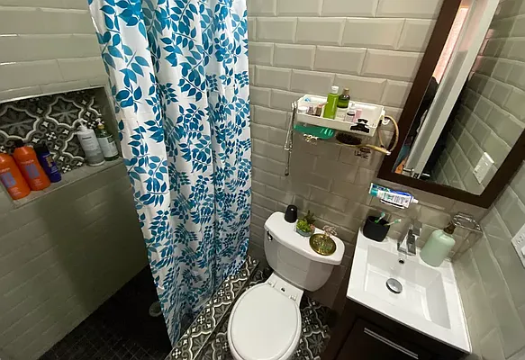 Rented by Yup Realty LLC | media 10