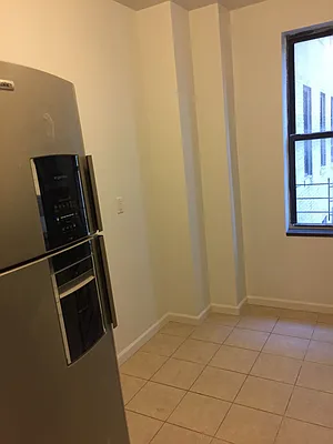 Rented by Robert L Rimberg, LREB | media 26