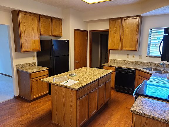 2nd image of 1226 Norway Ln