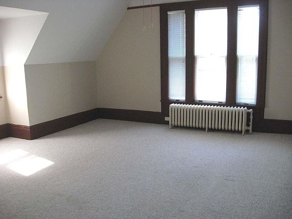 Living Room (17ft X 18ft)