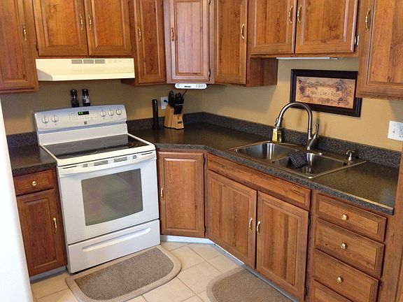 4th image of 2636 Mohican Ave