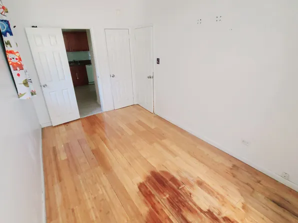 63-11 Queens Boulevard image 22 of 24