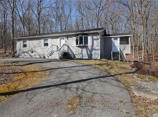 6417 Chucks Rd, East Stroudsburg, PA 18302