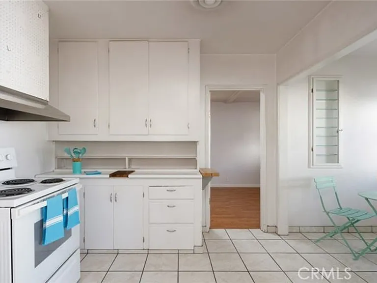 4211 Elmwood Ct — Photo 3