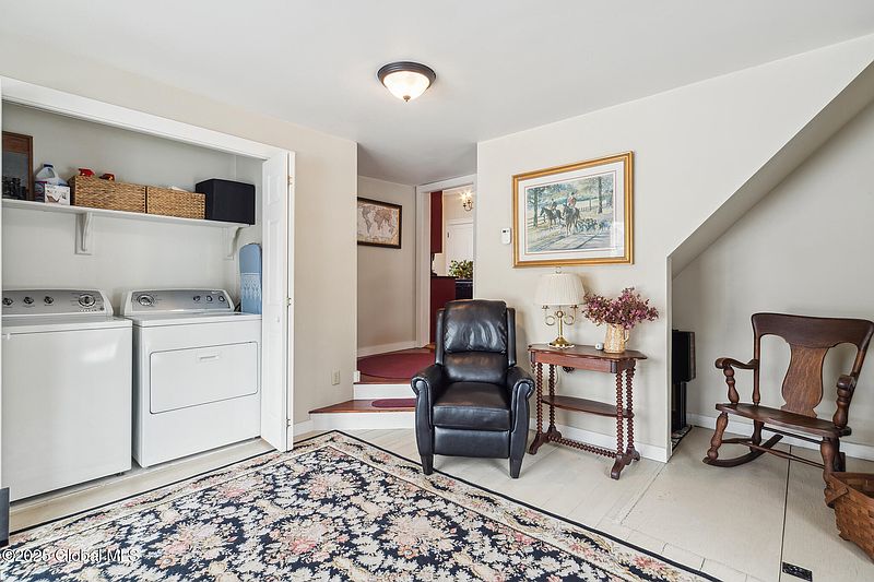4th image of 122 Wells Avenue
