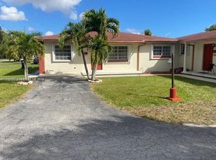 7880 Grand Canal Dr #1, Miami, FL 33144