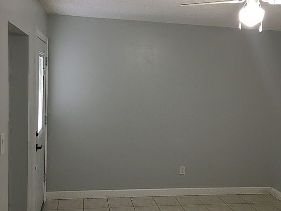 4th image of 99 Celava Ct
