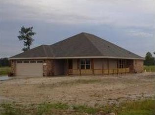 2315 W Coffey Pines Rd, Lake Charles, LA 70611