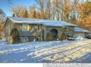 2815 Lakeside Ct, Little Canada, MN 55117