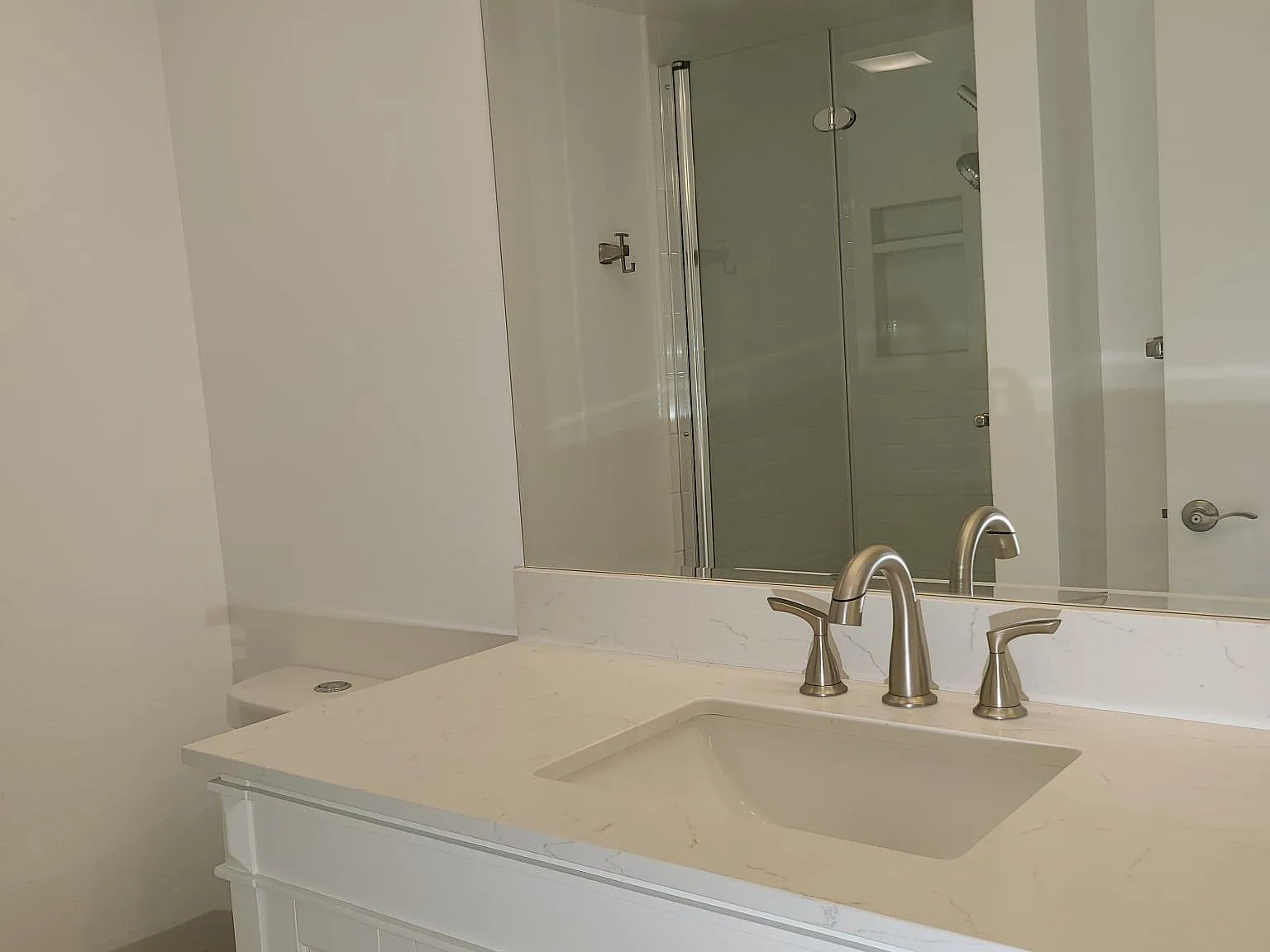 2 bed, 800 sqft, $2,600 — Photo 3