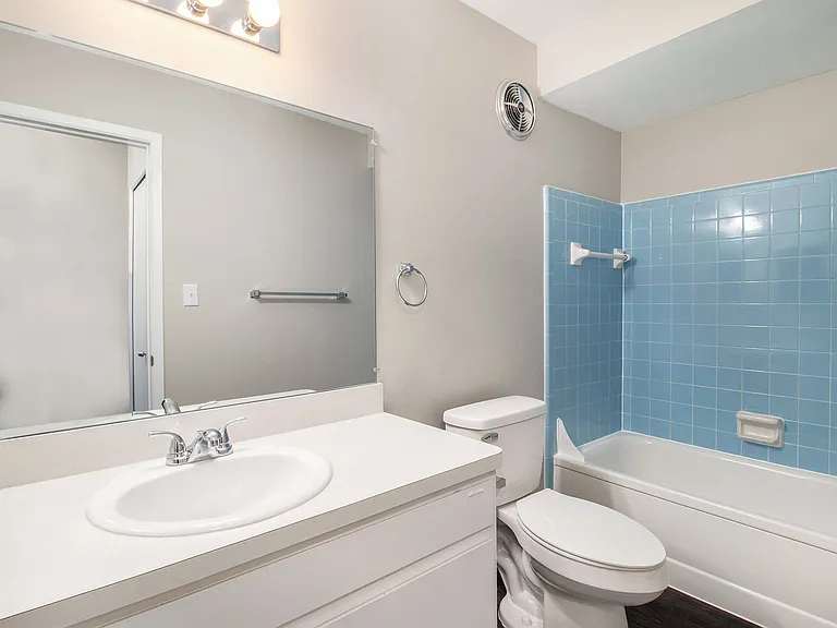 3854 Fort St #15 — Photo 8