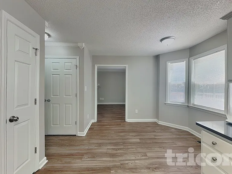 104 Roundtree Ct — Photo 5