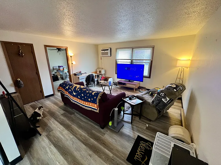 1201 Meridian Heights Dr #1 — Photo 3