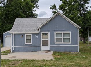 312 N Highway St, Otho, IA 50569