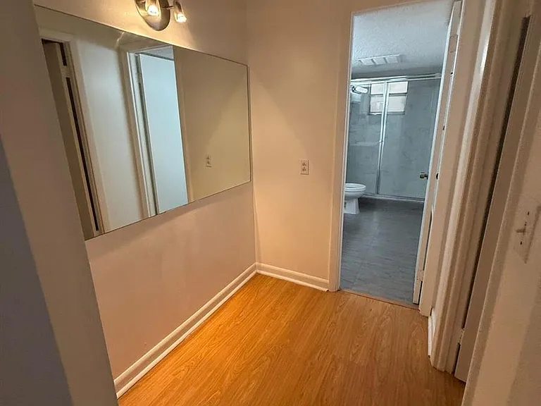 NW 68th Ave — Photo 12
