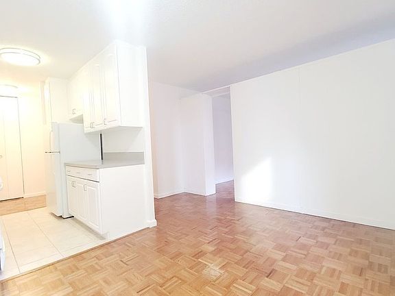 5th image of 1763 2nd Ave APT 3L