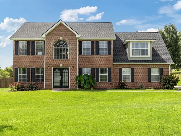 9394 Deer Crossing Dr, Jonesboro, GA 30236