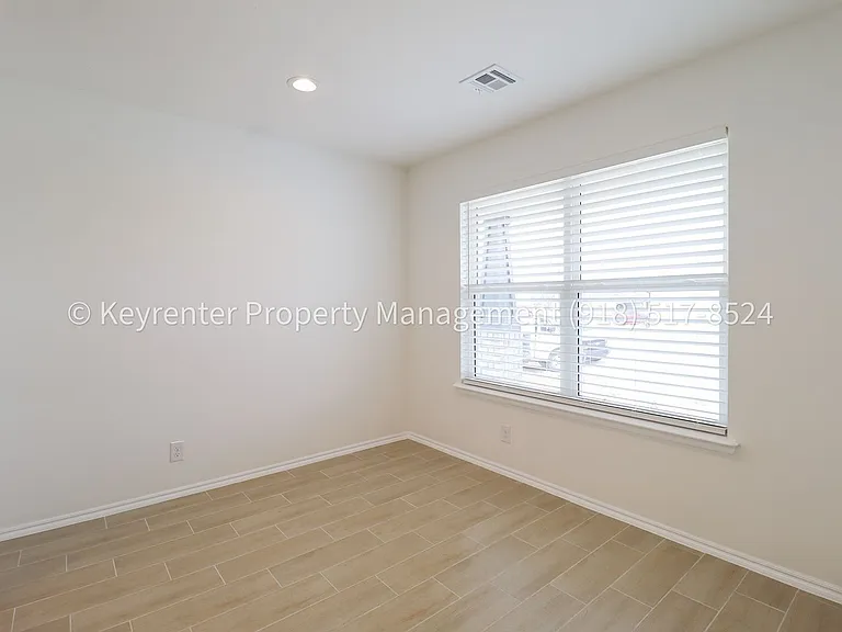 11506 E 94th Pl N — Photo 15