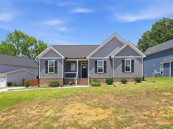 104 Averly Ct, Stem, NC 27581