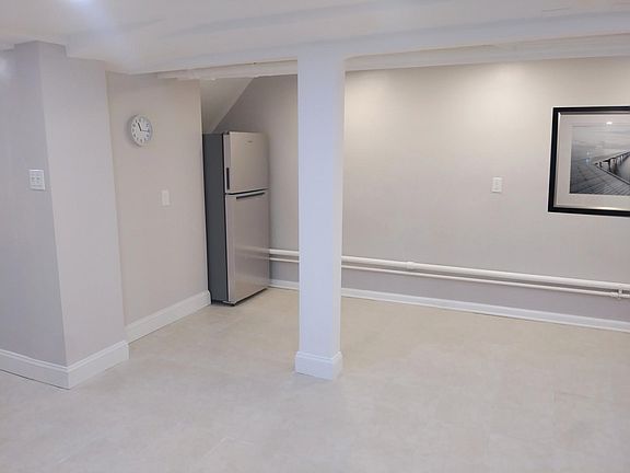 4th image of 1337 Quincy St NW #B