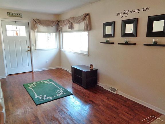 3rd image of 3609 Weiss St
