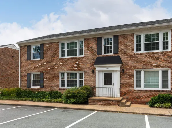 161 Hessian Hills Way APT 2, Charlottesville, VA 22901