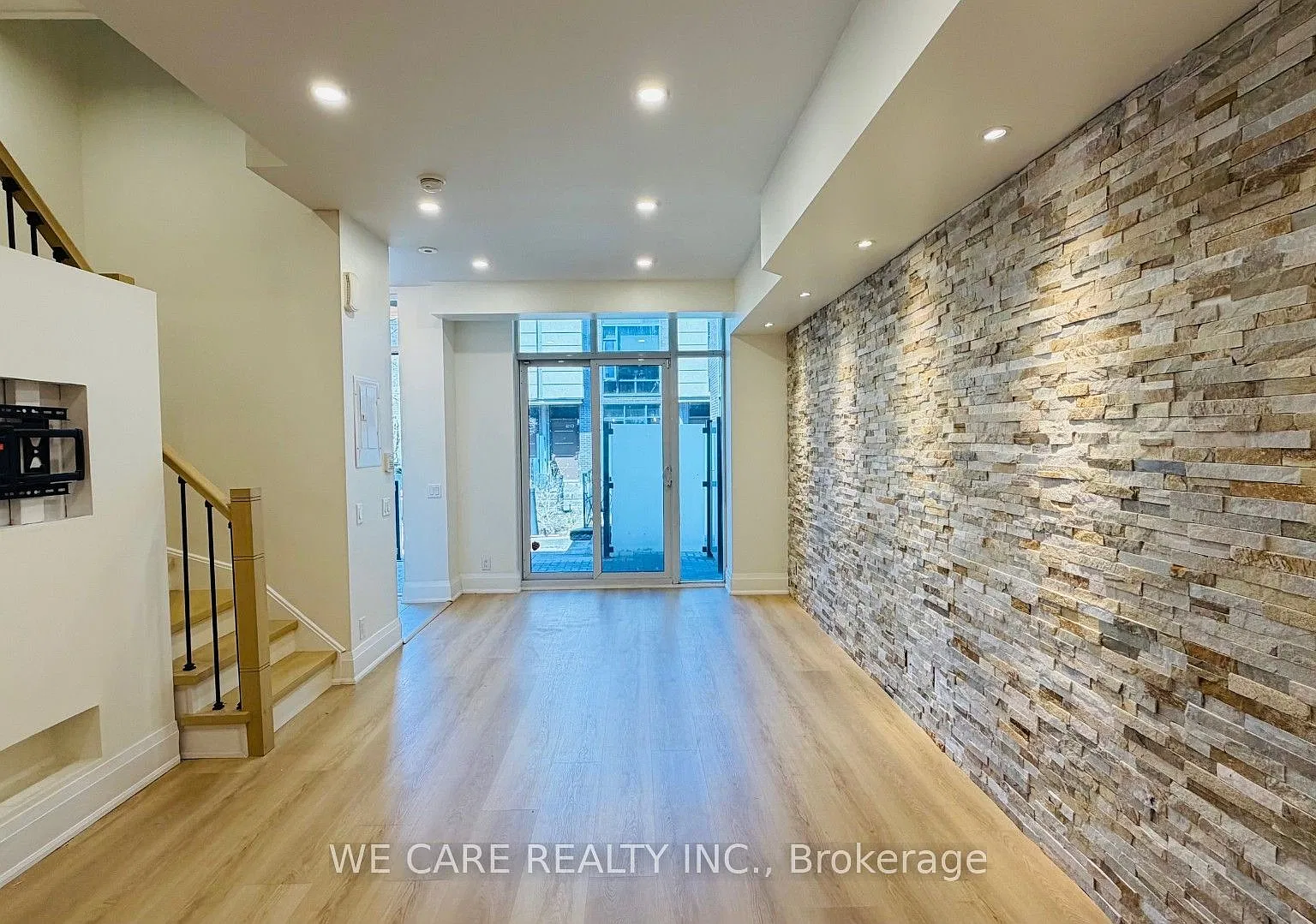4 bed, $3,700 — Photo 2