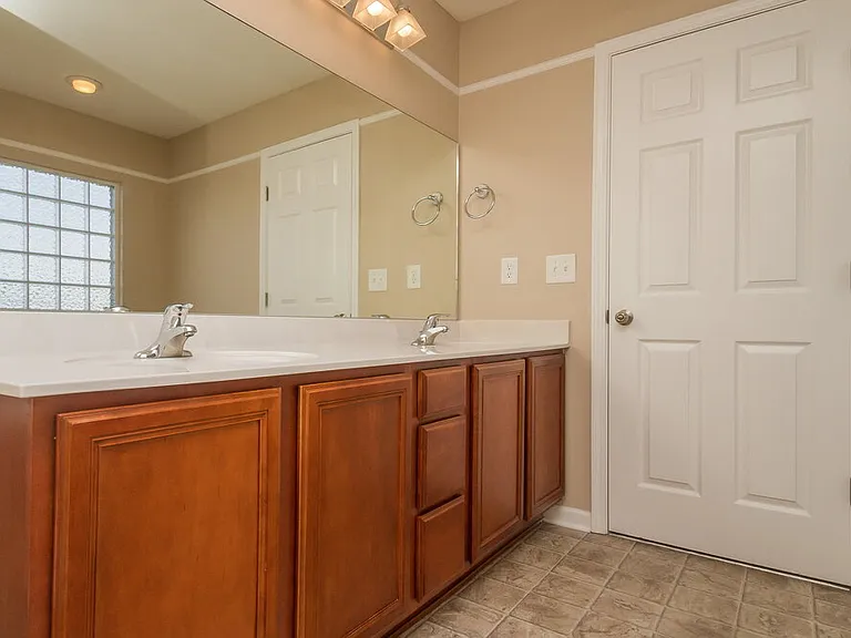 310 Sarava Ln — Photo 10