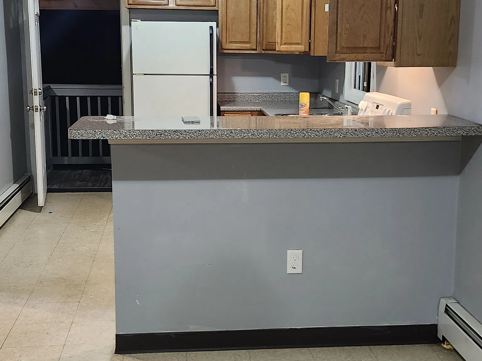 3 bed, 1058 sqft, $1,700 — Photo 1