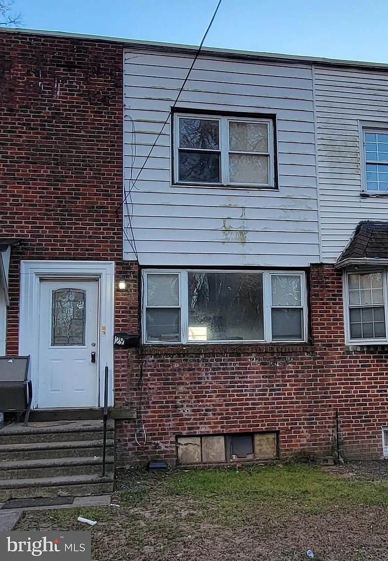 29 Bruce Park Dr photo 1