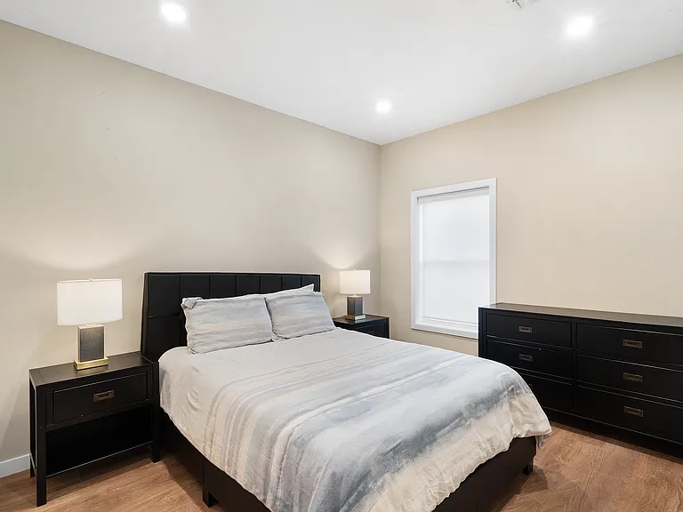 Metro526 Luxury Apartments — Photo 20