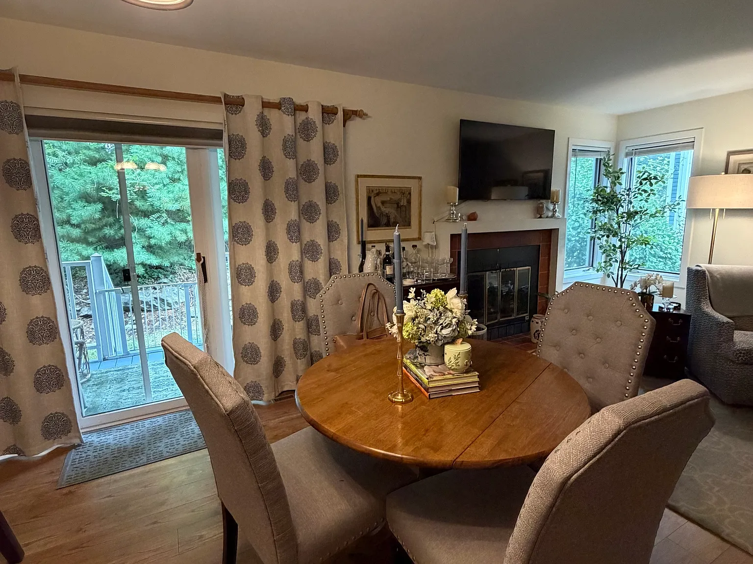1 bed, 1.0 bath, 1025 sqft, $3,100 — Photo 4
