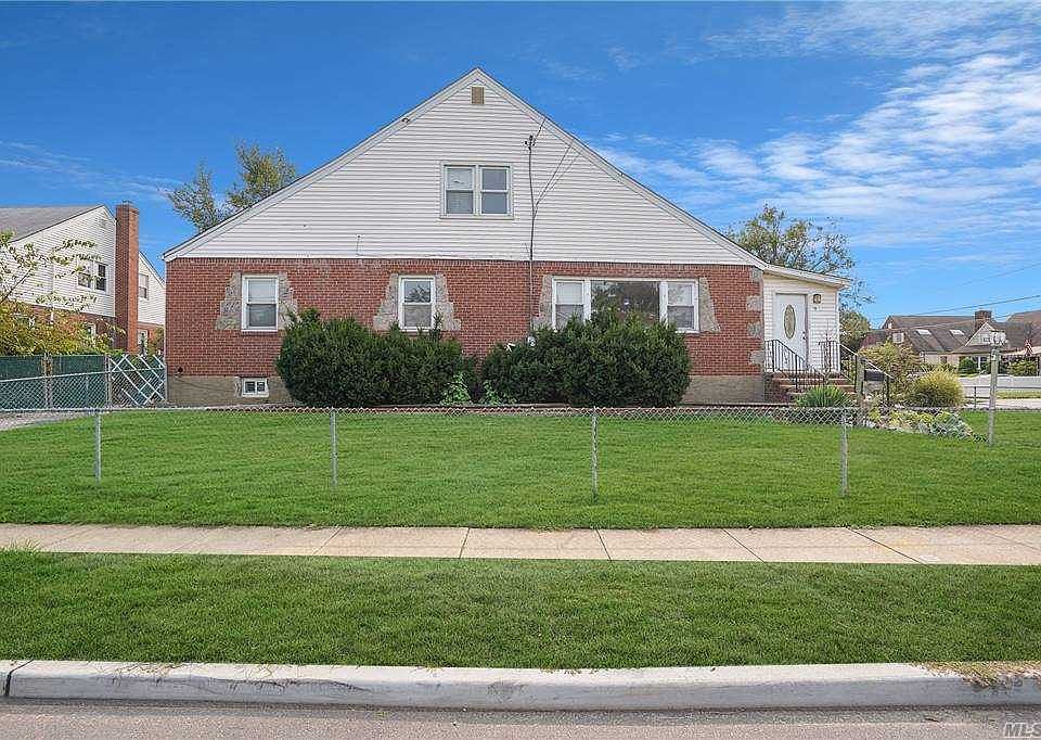 1st image of 76 Dart St