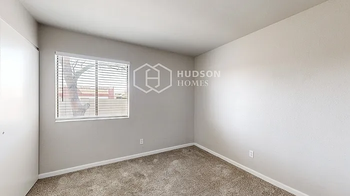 5135 W Mission Ln — Photo 20