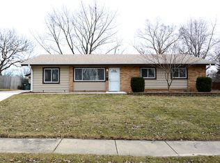 95 Westview St, Hoffman Estates, IL 60169