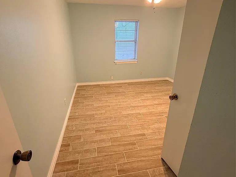 5107 Avenue Q — Photo 21