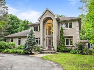 5835 Knights Dr, Ottawa, ON K4M 1K2