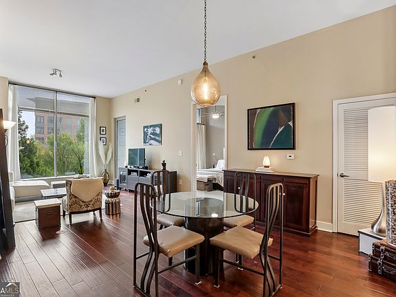 5th image of 2795 Peachtree Rd NE #307