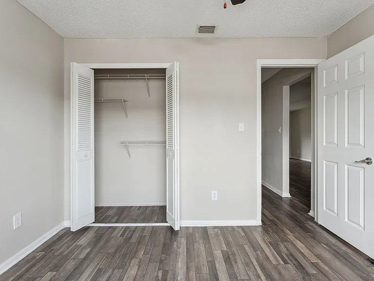 5953 Curry Ford Rd — Photo 9