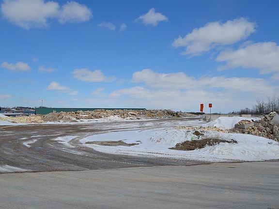 2nd image of 3720 Elmers Industrial Dr