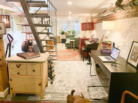 Rented by Ulas Real Estates Inc | media 42