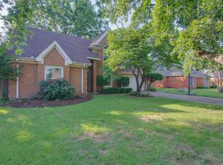 8476 Buckhurst Rd, Cordova, TN 38016