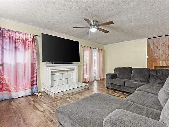 5th image of 301 Briarwood Dr
