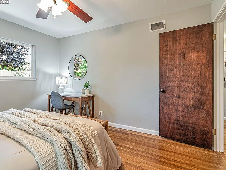 41819 Mahoney St — Photo 20