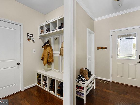 5th image of 2518 Cornell Dr