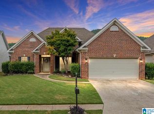 2365 Forest Lakes Ln, Sterrett, AL 35147