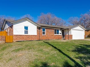 4541 Dee Ln, Haltom City, TX 76117