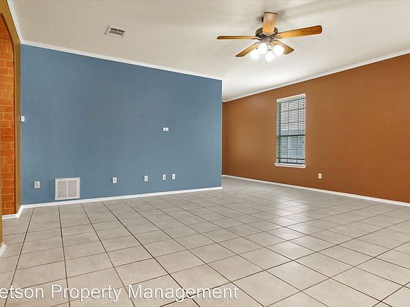 5th image of 1738 E Mesa Park Cv