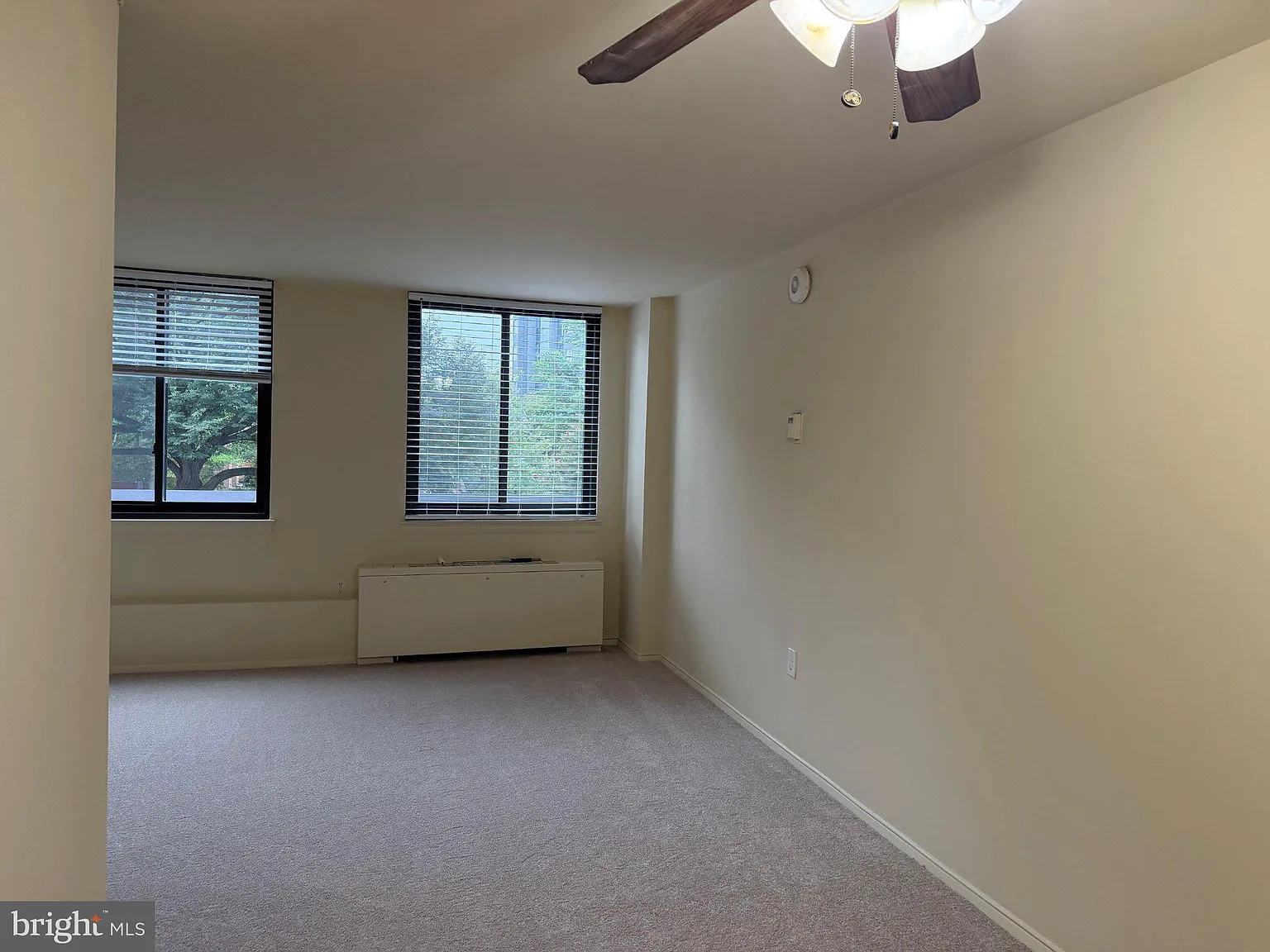 801 N Pitt St — Photo 4