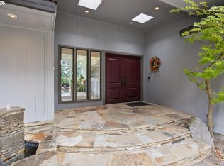26 Monticello Dr, Lake Oswego, OR 97035